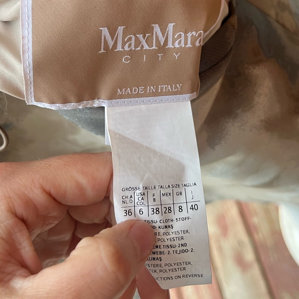 MaxMara Reversible Coat - Picture 6 of 11